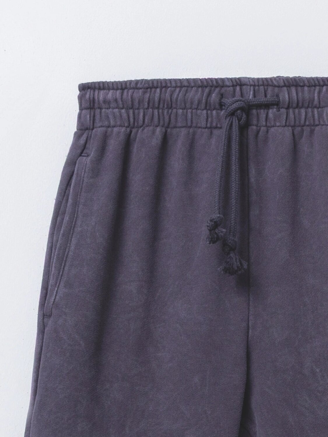 MARK FORMELLE Брюки 583859 183374 ACID WASH графит