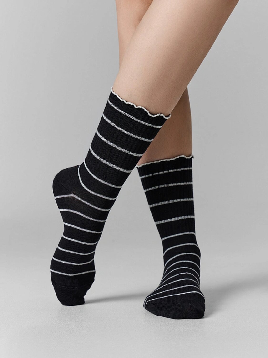 MARK FORMELLE Женские носки 583895 283K-3161 черный