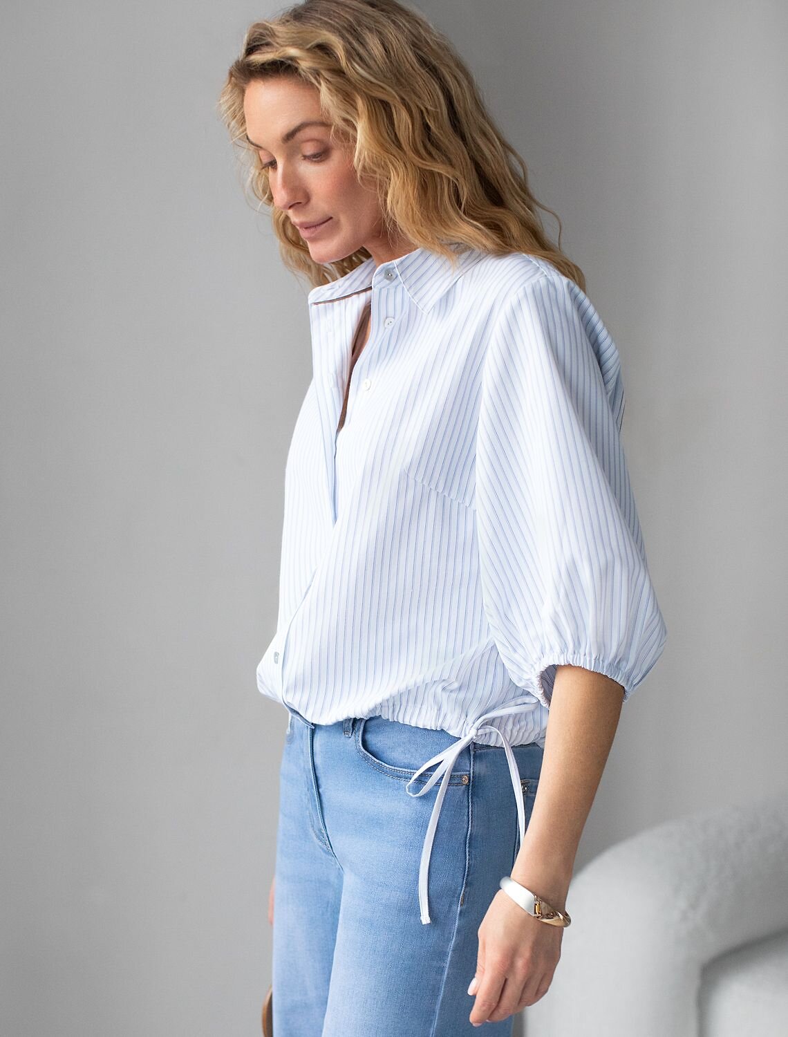 VILATTE Блузка 583960 D29.312 белый-темно-синий