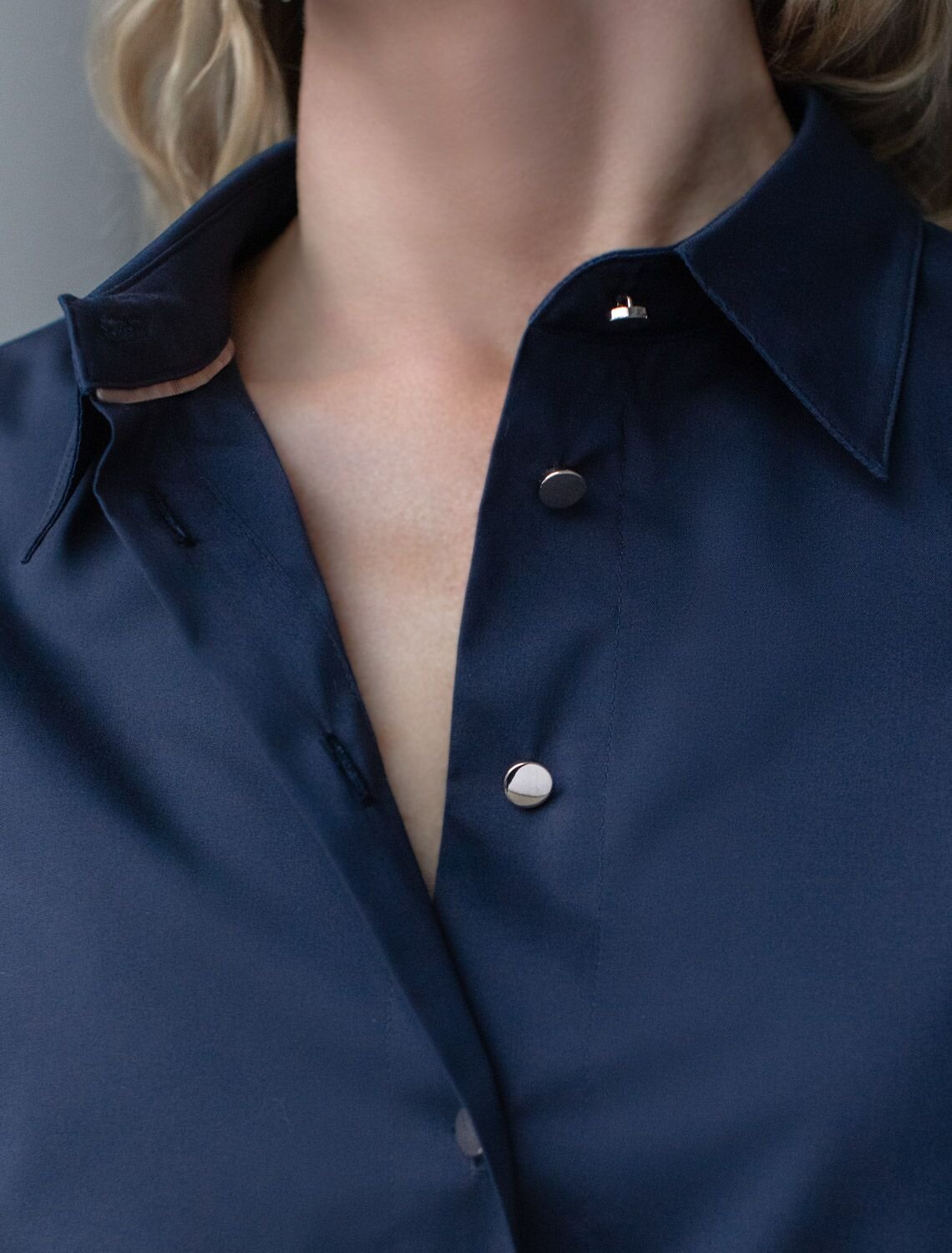 VILATTE Блузка 583962 D29.312 темно-синий