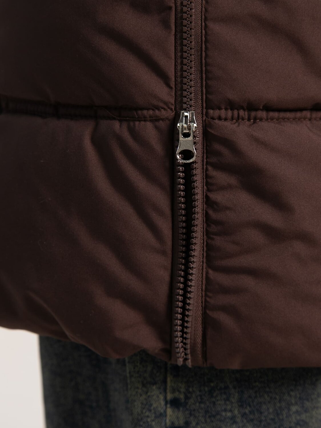 LT Collection Жилет 584010 Б15304-18М коричневый