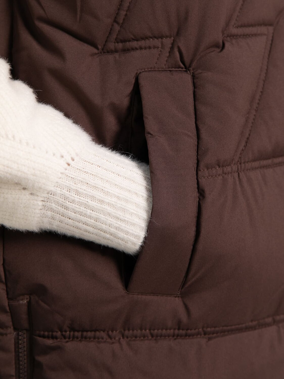 LT Collection Жилет 584010 Б15304-18М коричневый