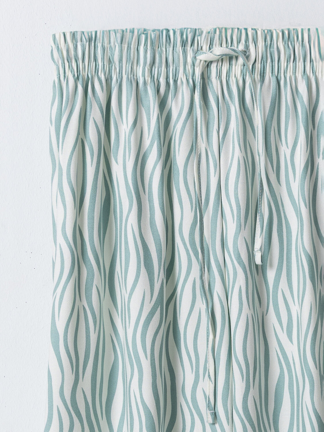 MARK FORMELLE Комплект 584087 592545 св.молочный +зебра на св.молочном