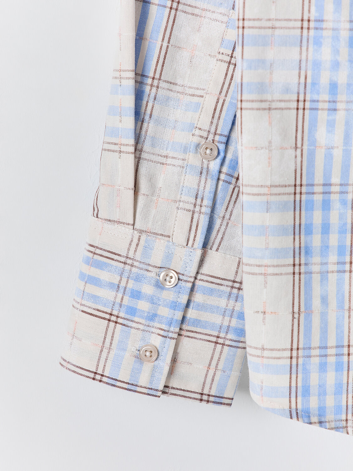 MARK FORMELLE Рубашка 584097 122836 бежево -голубая клетка