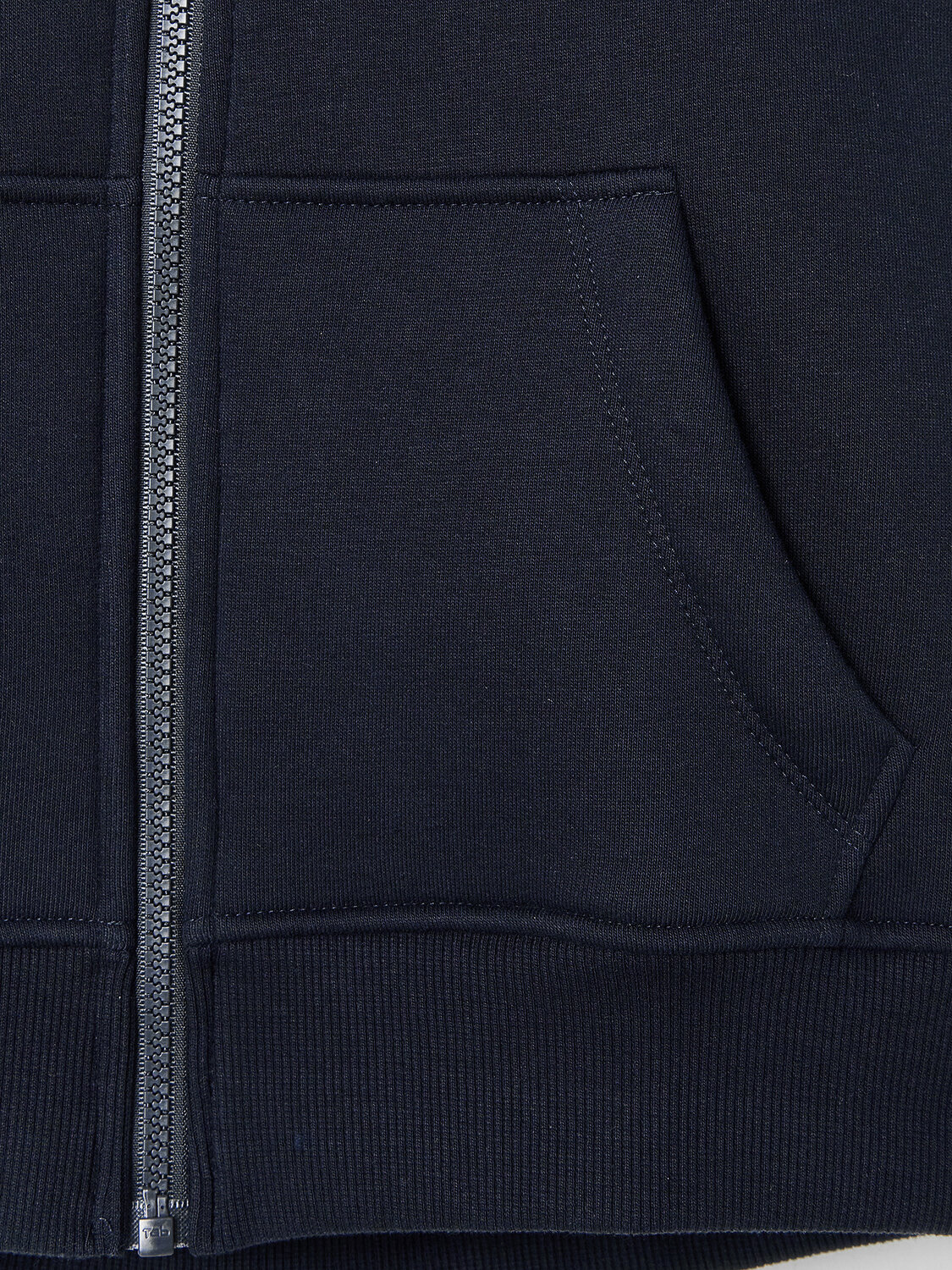 MARK FORMELLE Толстовка 584110 363332/1 неви +печать