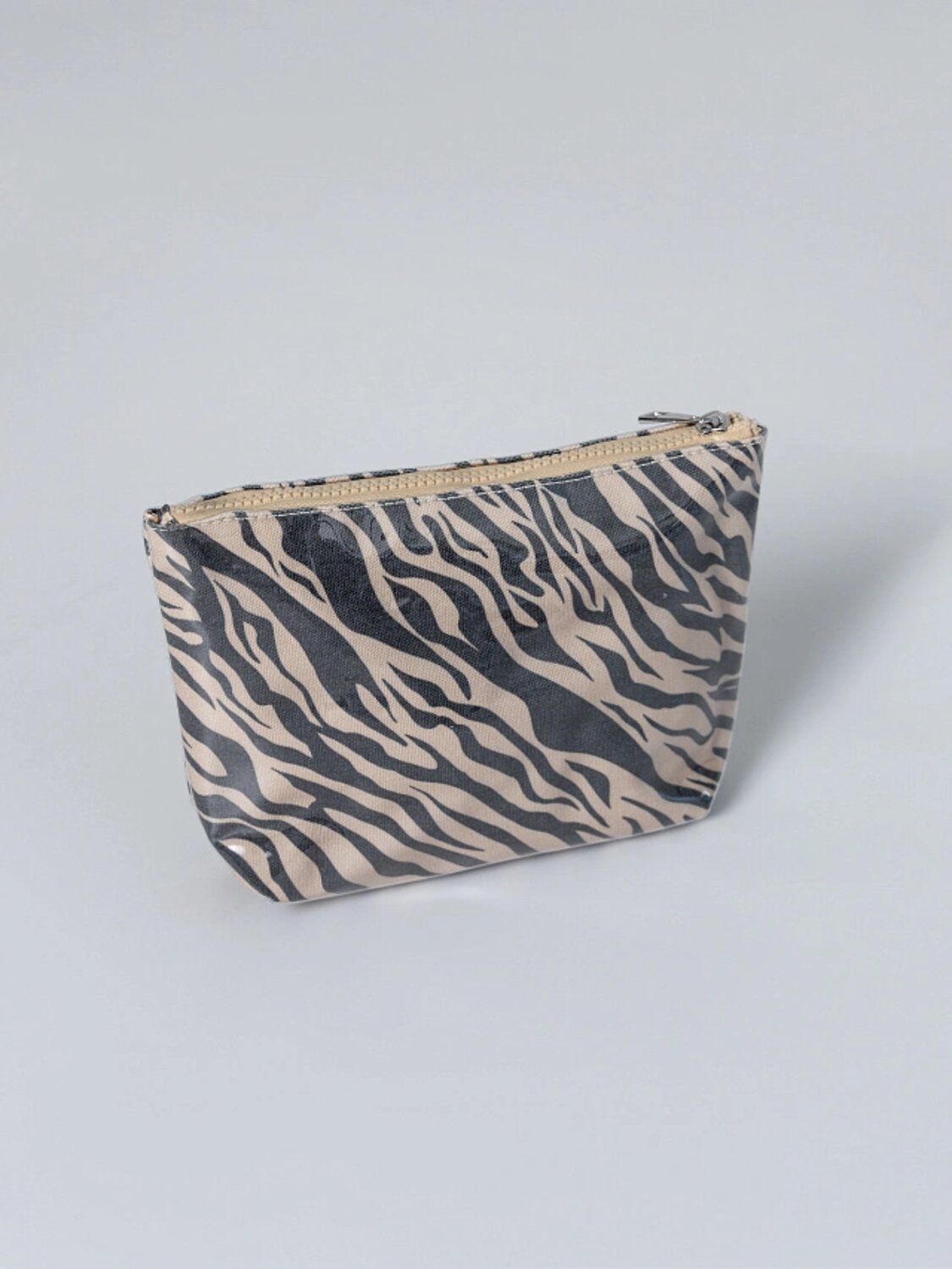 MARK FORMELLE Косметичка 584113 BG52513-1 черный +бежевый (тигр)
