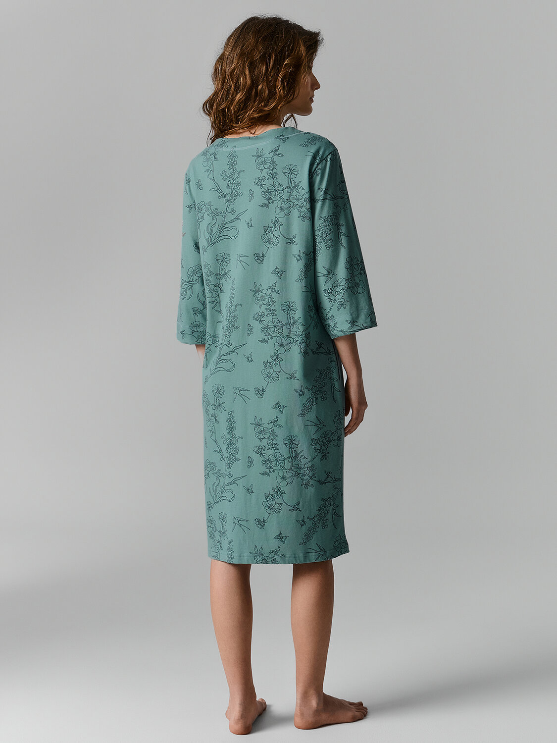 MARK FORMELLE Халат 584284 552266-1 ласточки в саду на шалфее