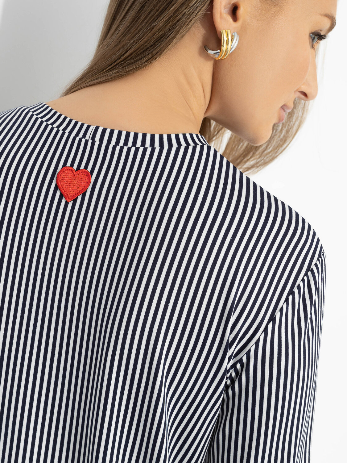 CHARUTTI Лонгслив 584343 12701 Белый