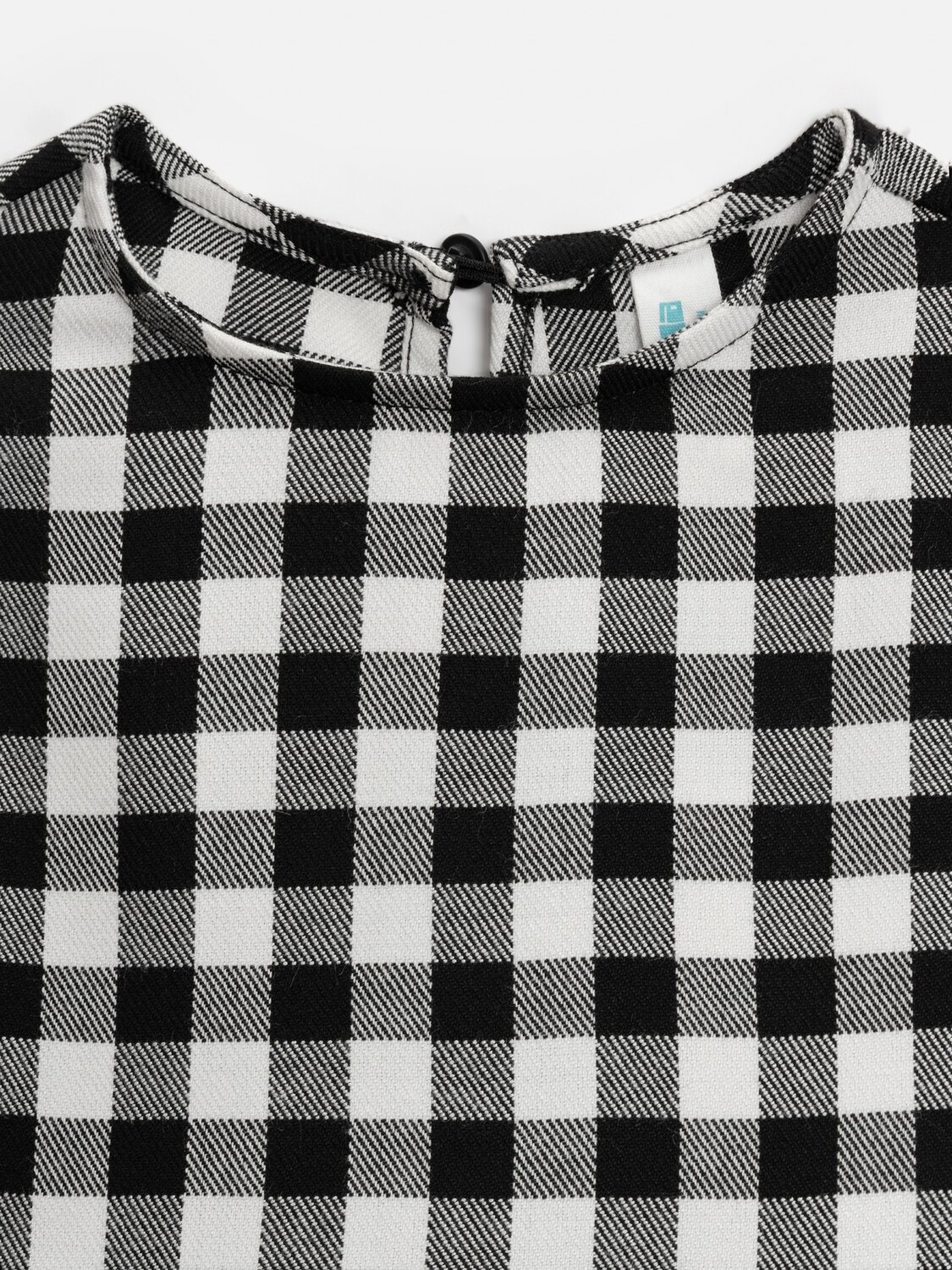 Acoola Платье 584466 20220200899 черно-белый