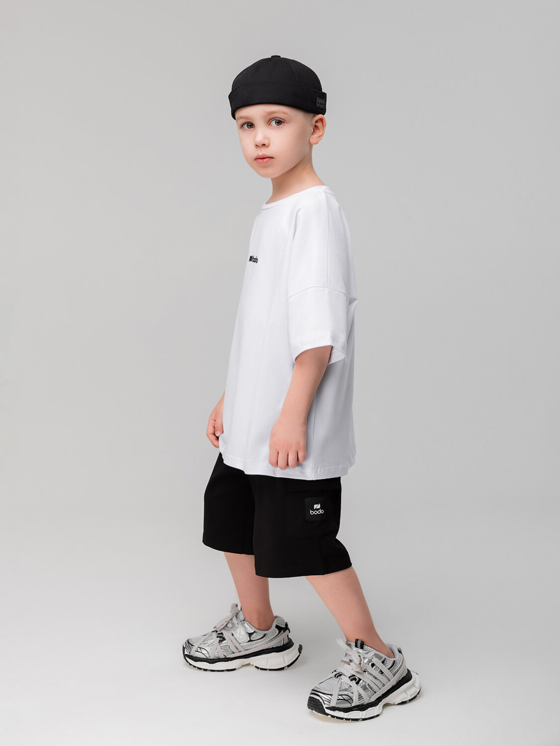 Bodo Шорты 584553 8-89МU черный (белый)