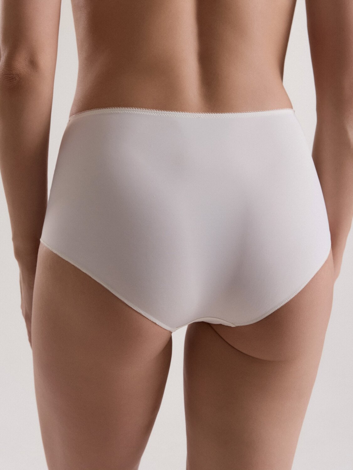 Conte elegant Трусы 584746 SECRET GARDEN TP2178 приглушенно-белый