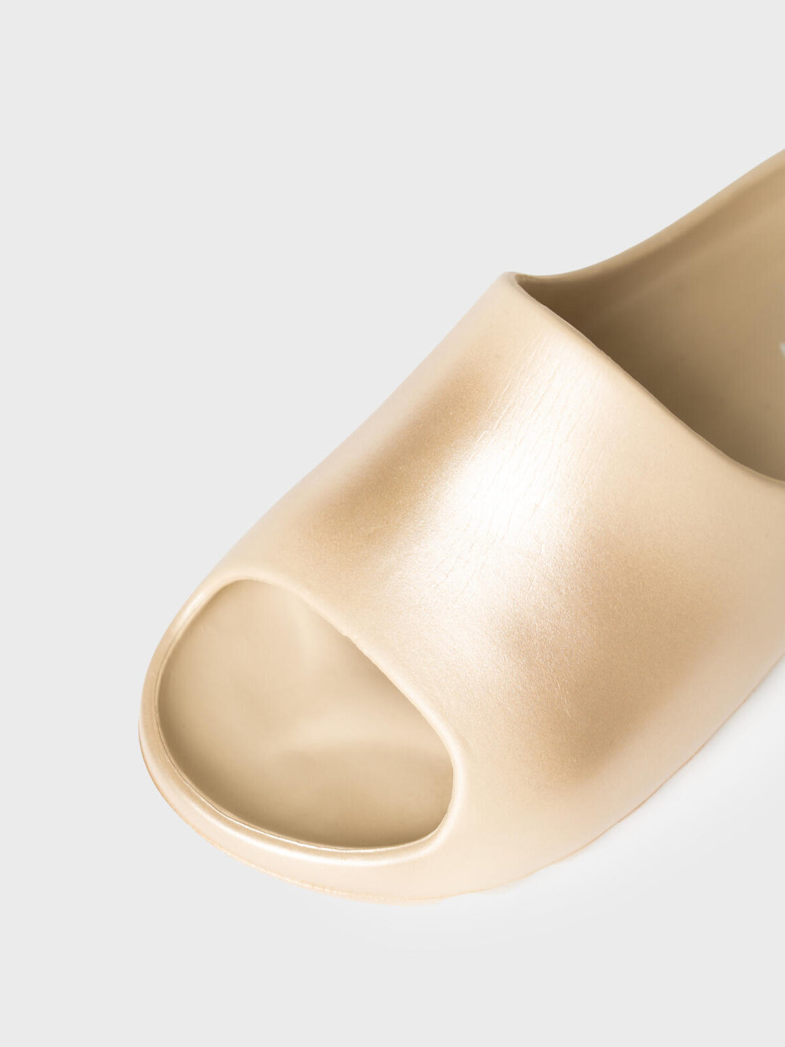 PLAYTODAY Сабо 584784 12621705 бежевый,серебряный