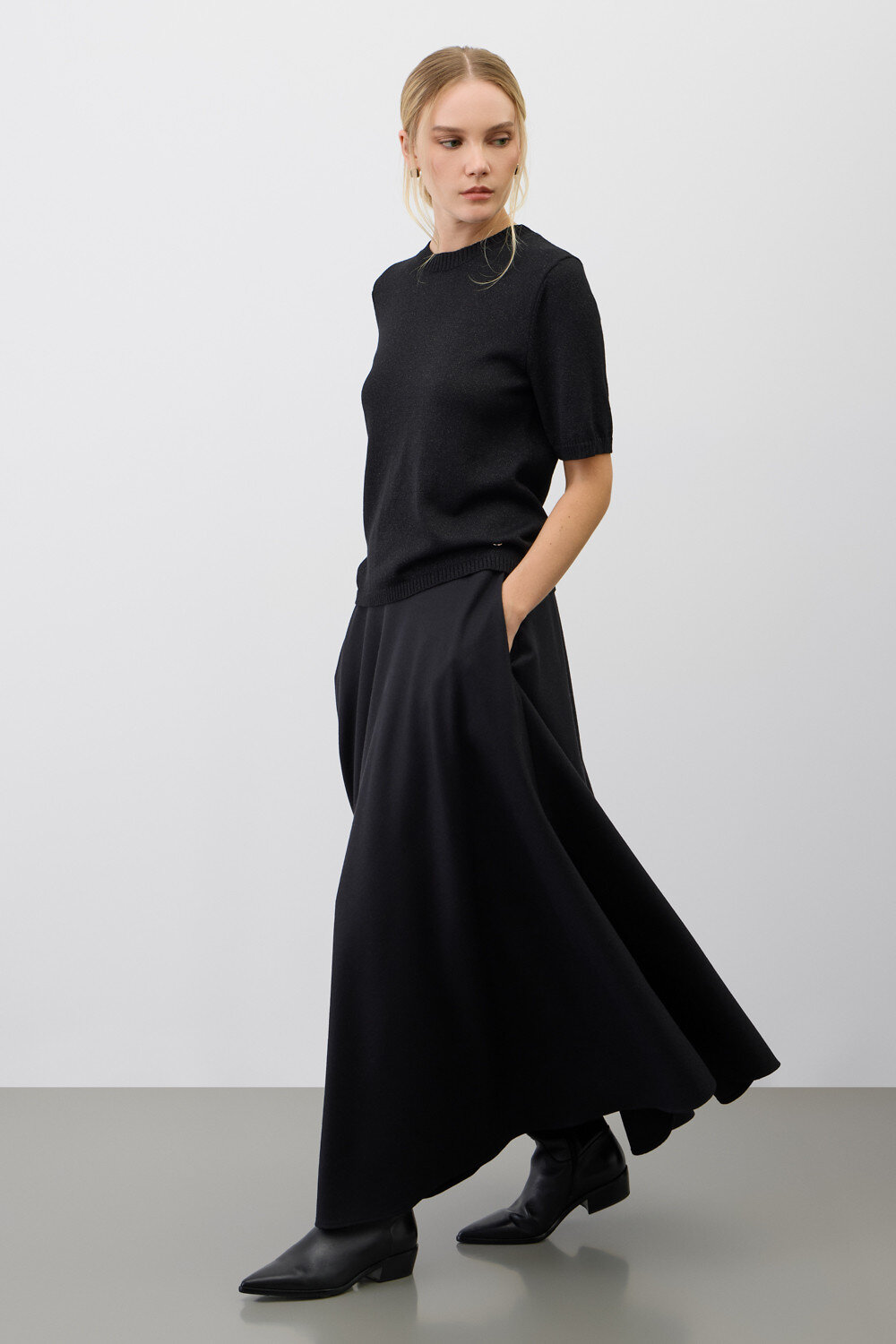 VERY NEAT Юбка 585359 ЕТ 70005 черный