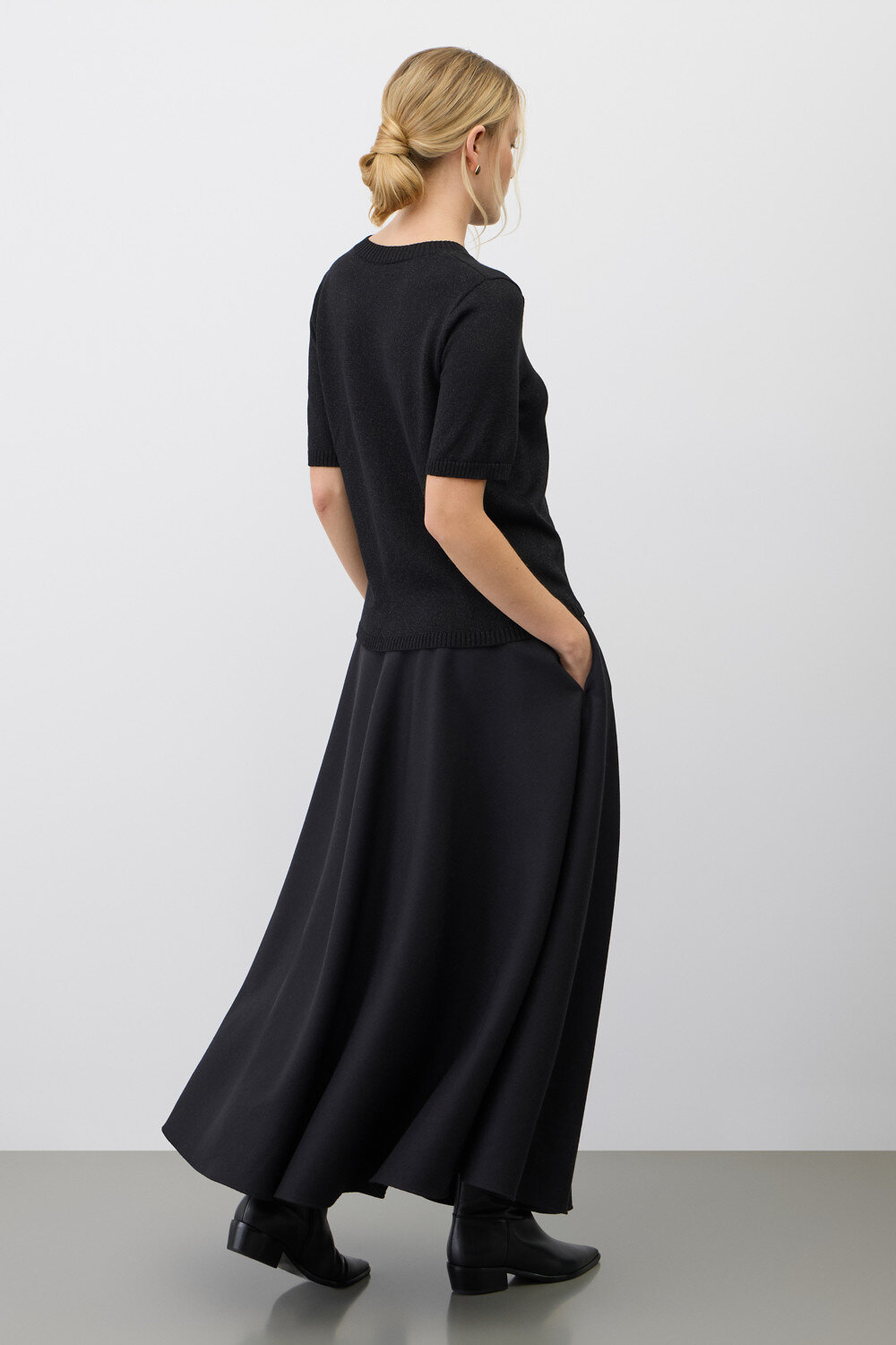 VERY NEAT Юбка 585359 ЕТ 70005 черный