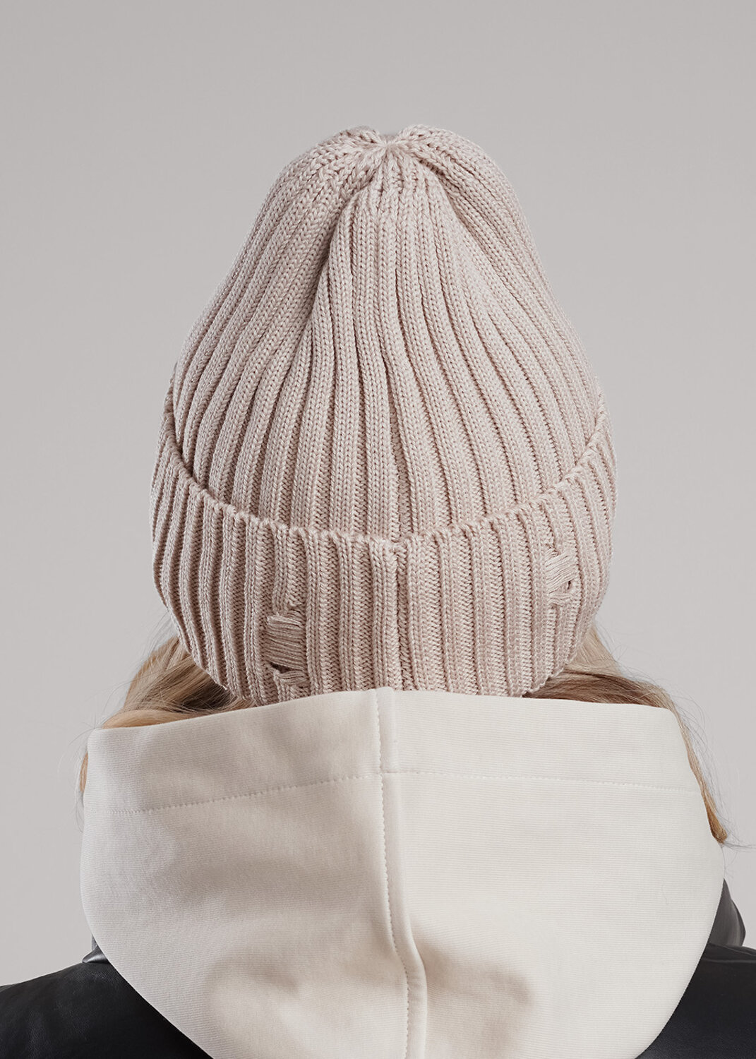 CLEVER Шапка 585850 444209ха св.бежевый