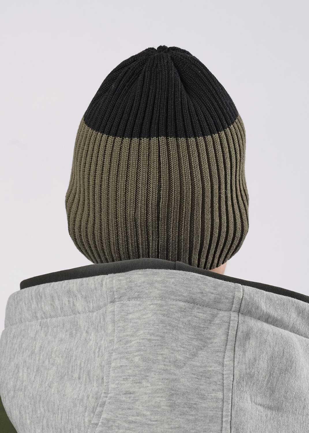 CLEVER Шапка 585892 564667ха чёрный/хаки