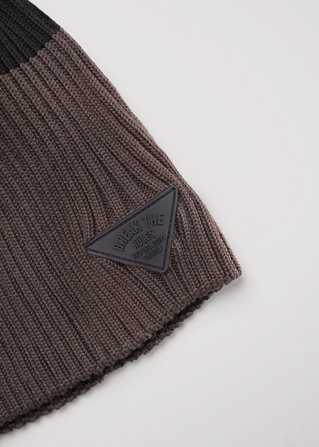 CLEVER Шапка 585893 564667ха коричневый/чёрный