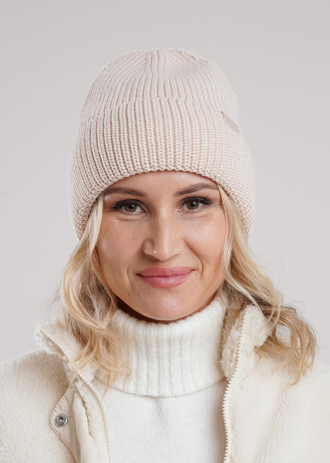 CLEVER Шапка 585926 564664хпэ св.бежевый
