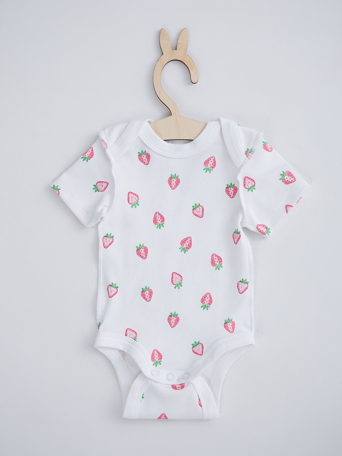 MARK FORMELLE Боди детское 586620 13015-1-2 розовая клетка на белом +клубничка на белом