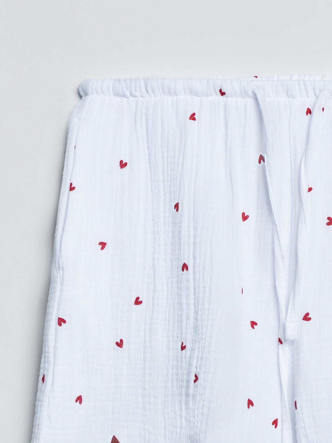 MARK FORMELLE Костюм 586708 592674 сердечки на белом