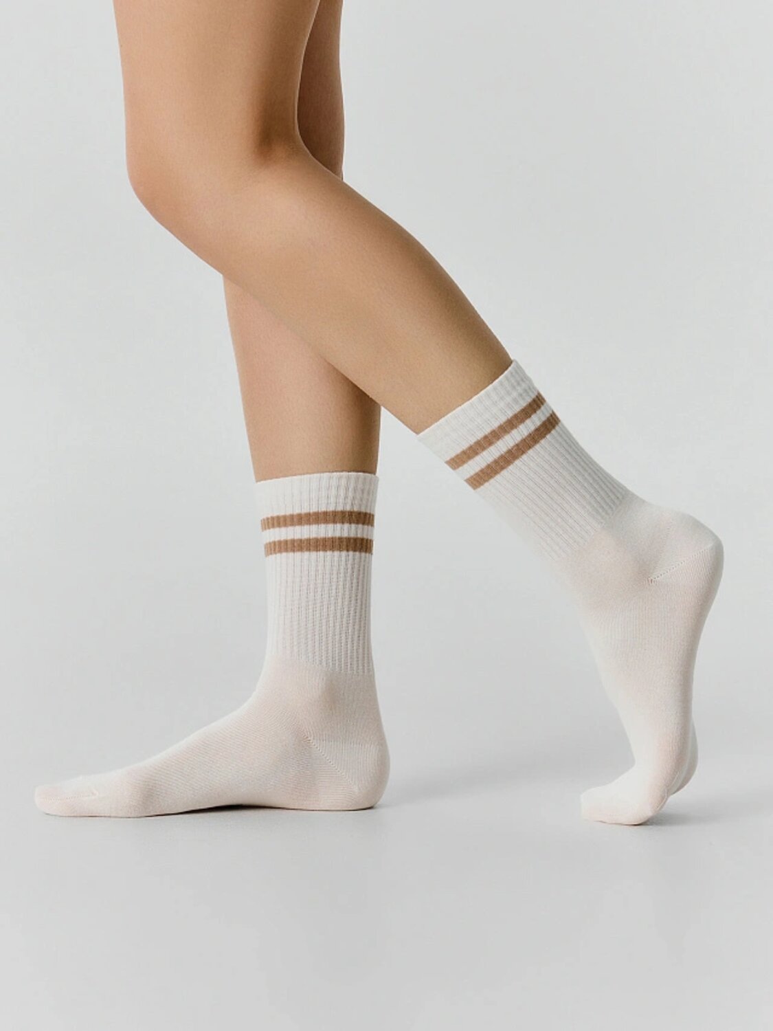 MARK FORMELLE Женские носки 586739 217A-574 молочный /капучино /сухая роза/