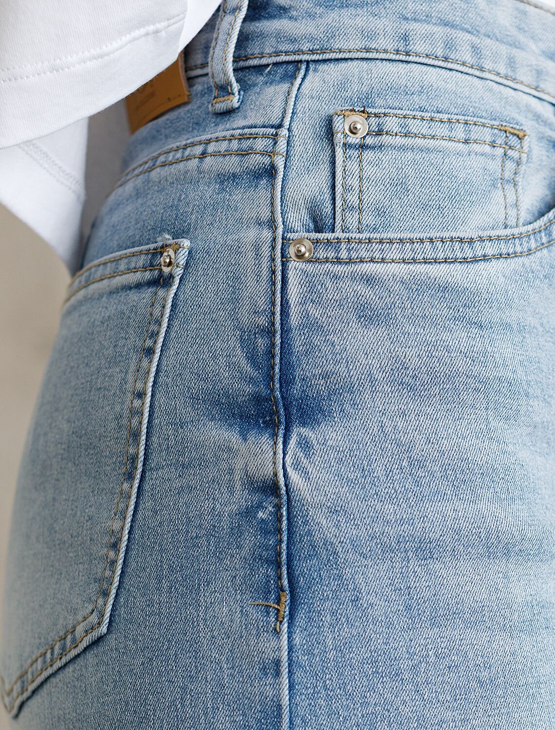 VILATTE Джинсы 586911 D54.320 голубой