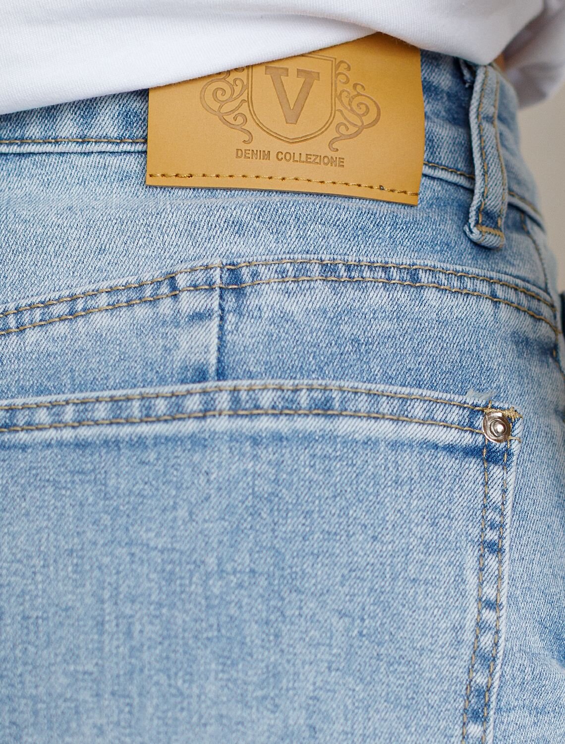 VILATTE Джинсы 586911 D54.320 голубой