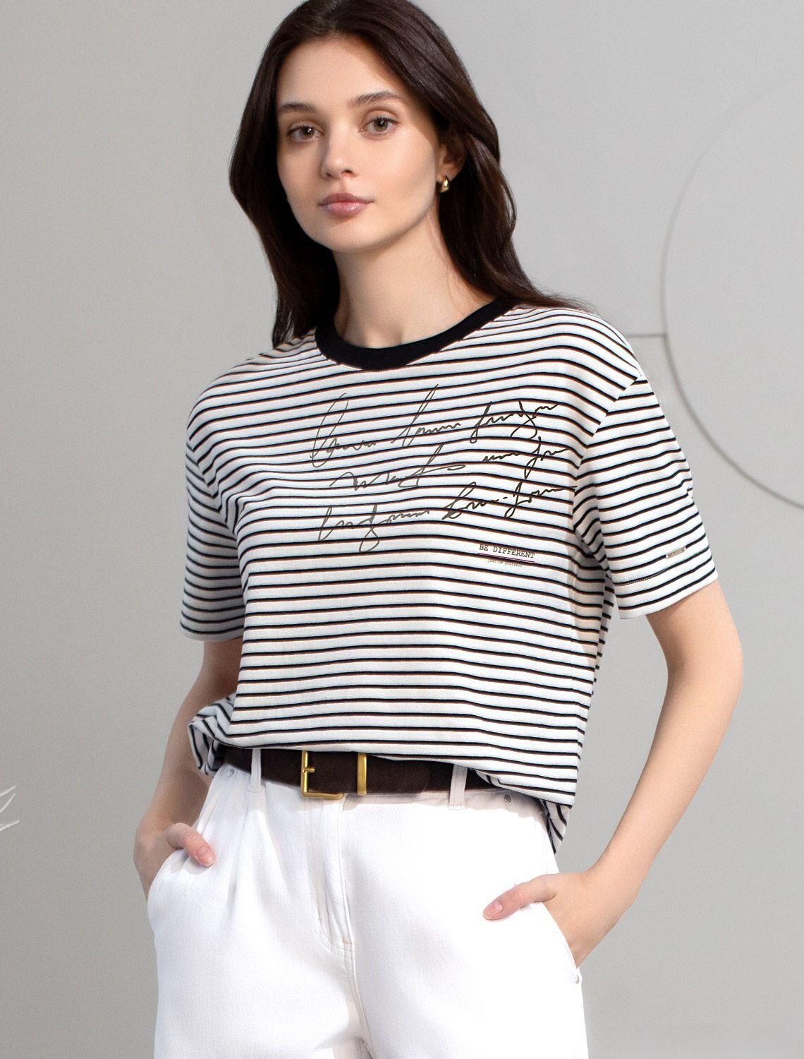 VILATTE Футболка 587405 D49.145 белый-черный_be different