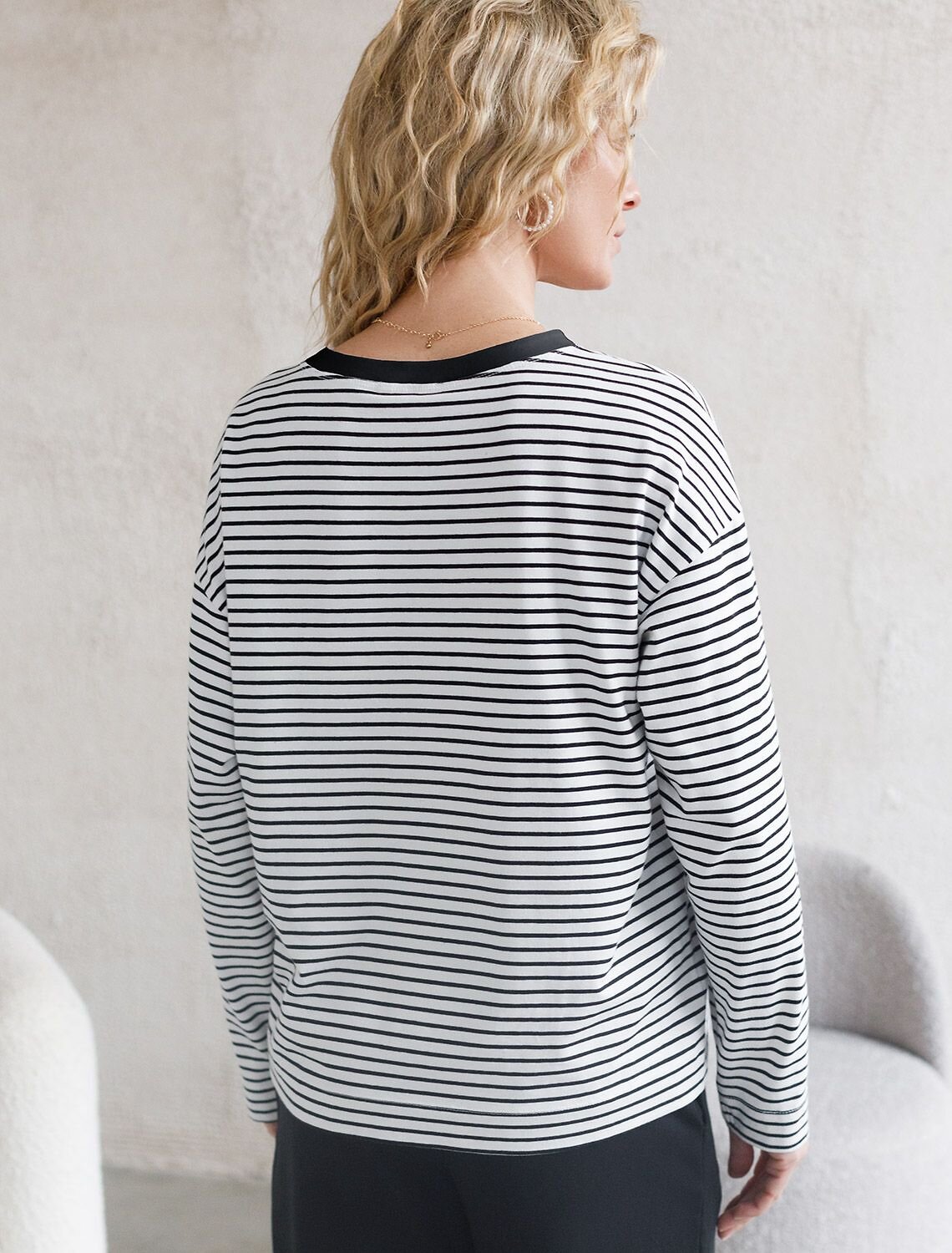 VILATTE Джемпер 587409 D49.148 белый-черный_little thing