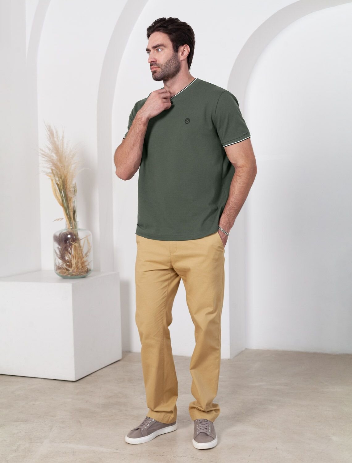 VILATTE Футболка 587417 U49.056 т.оливковый