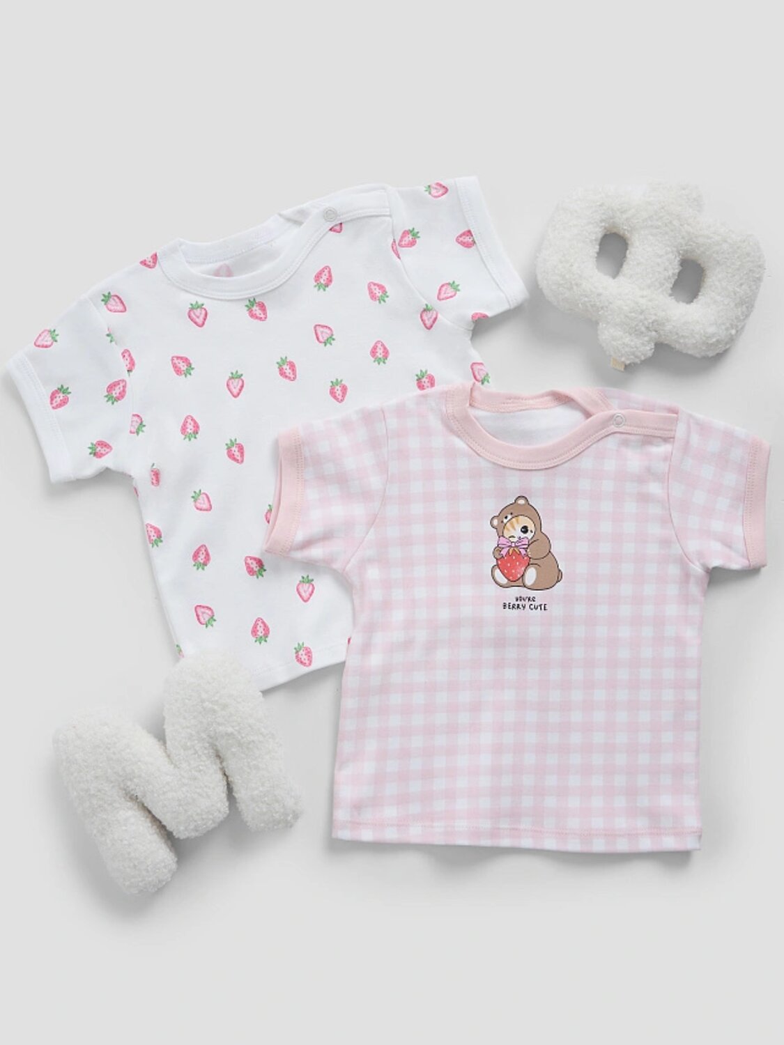 MARK FORMELLE Джемпер 587618 83108-2 розовая клетка на белом +клубничка на белом