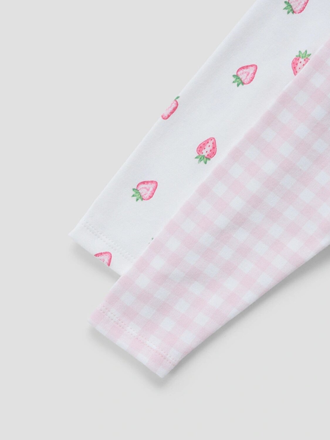 MARK FORMELLE Комбинезон 587625 14005-1-2 розовая клетка на белом +клубничка на белом