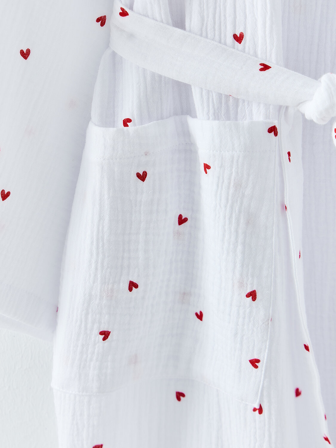 MARK FORMELLE Халат 587683 552298 сердечки на белом