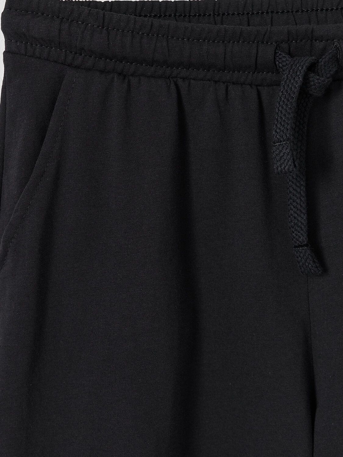 MARK FORMELLE Шорты 587684 133330 черный +печать