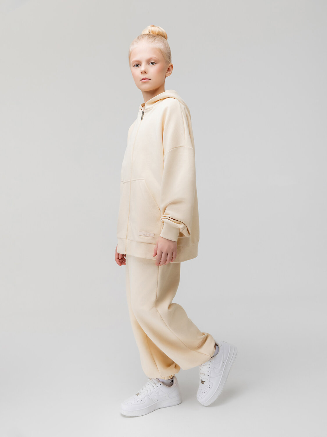 Bodo Костюм 587793 46-164MU кремовый