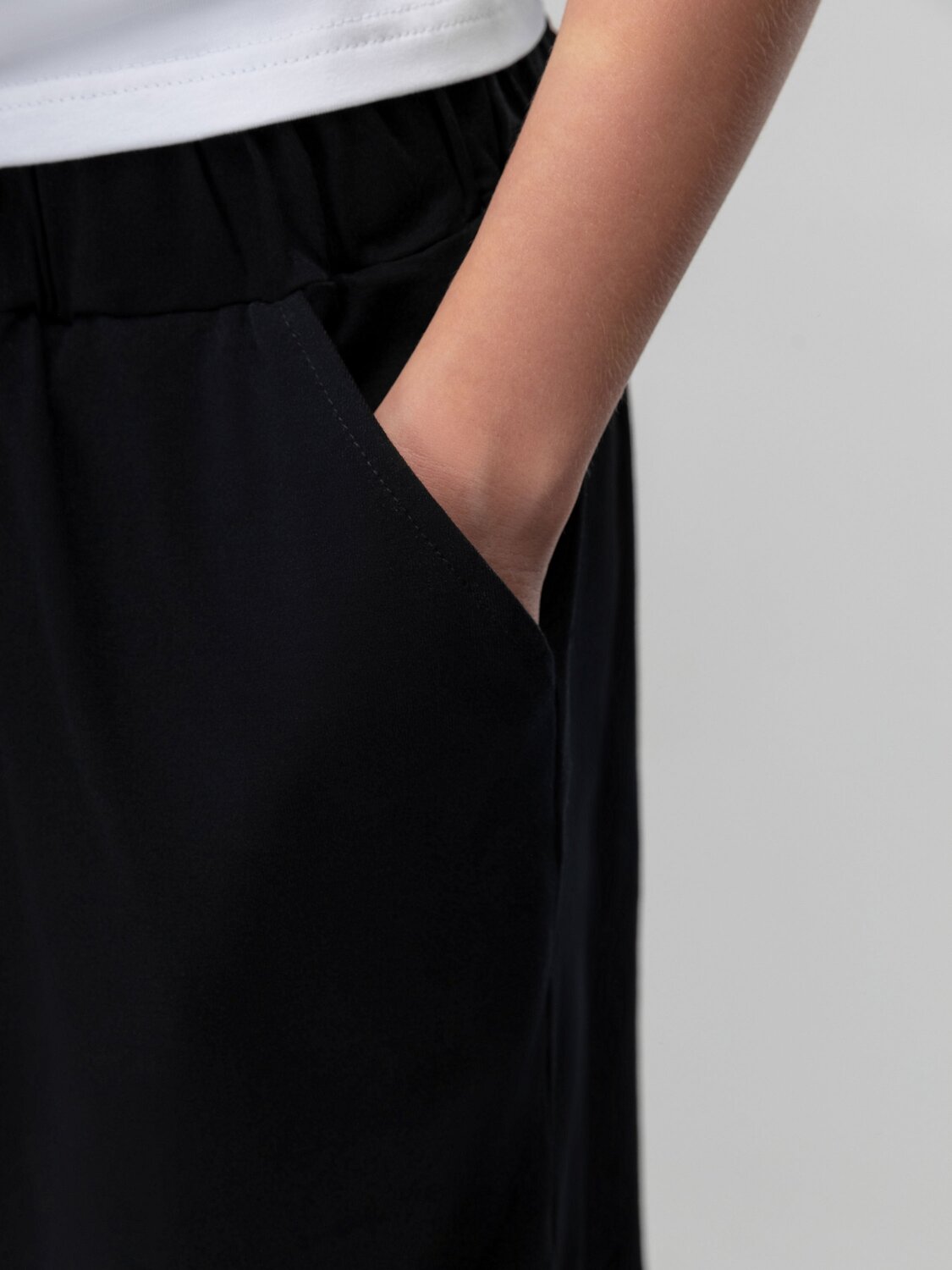 Bodo Костюм 587812 46-160MU белый (черный)