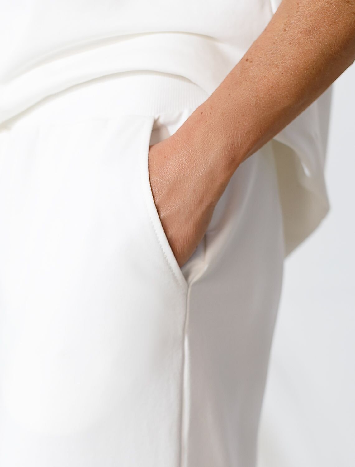 VILATTE Юбка 587894 D46.059 белый