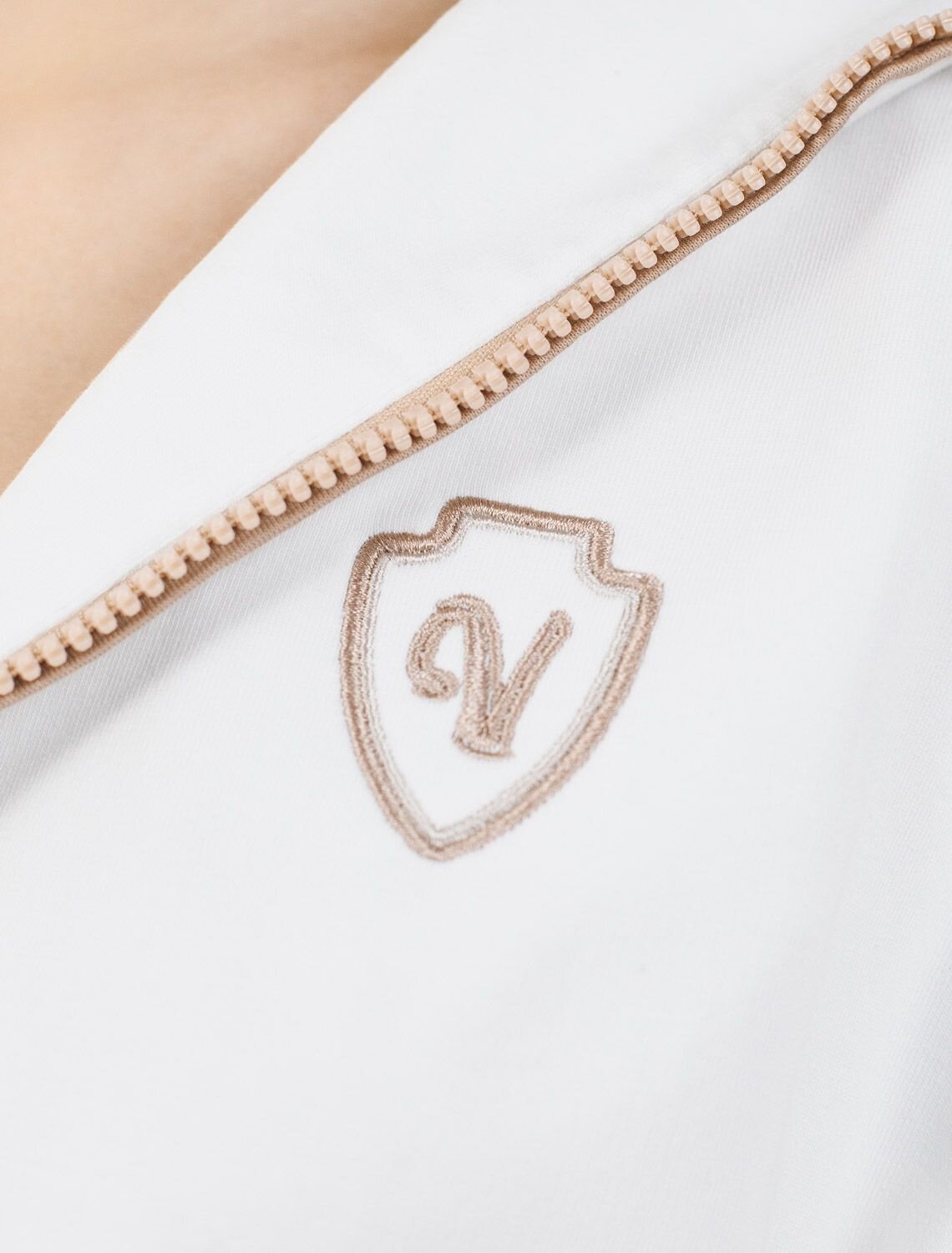 VILATTE Джемпер 587898 D49.165 белый