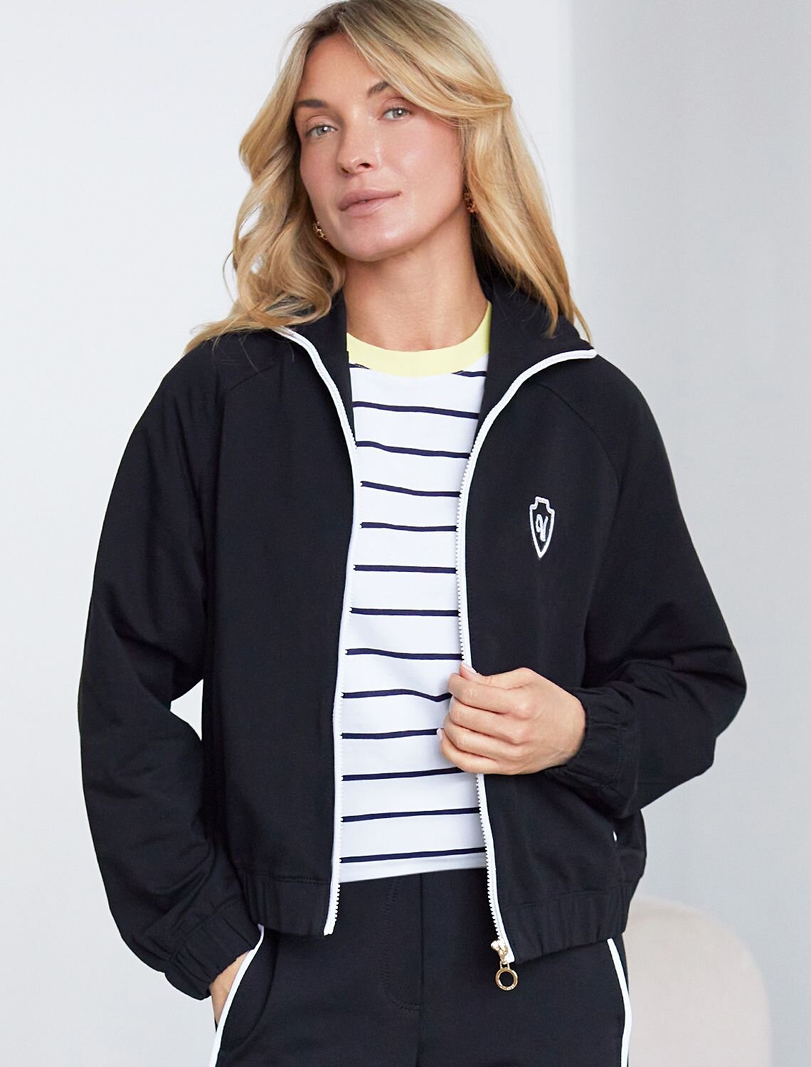 VILATTE Джемпер 587900 D49.165 черный