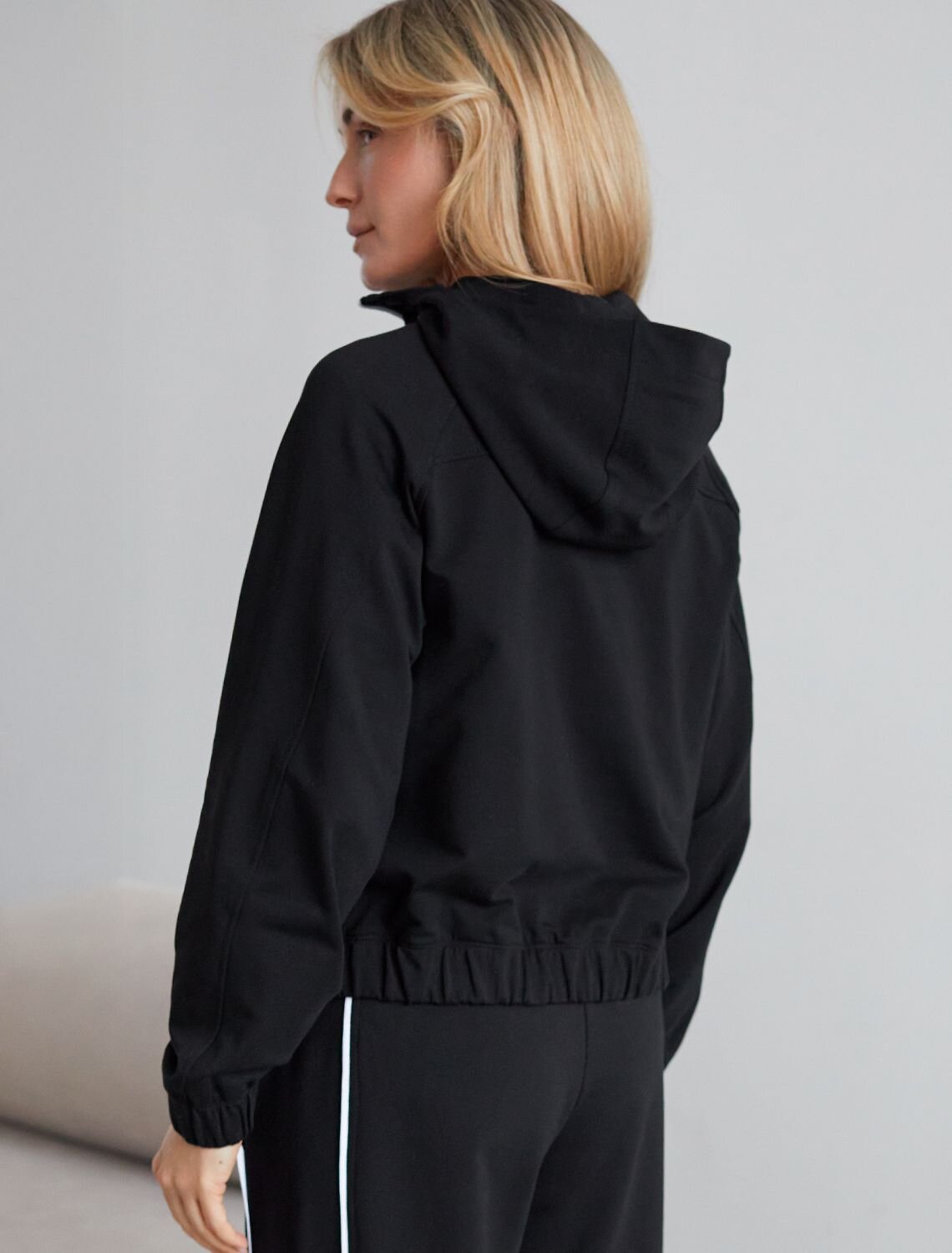 VILATTE Джемпер 587900 D49.165 черный