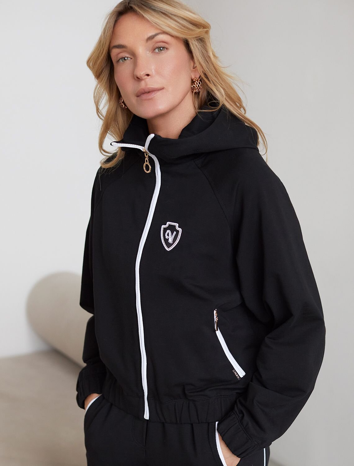 VILATTE Джемпер 587900 D49.165 черный