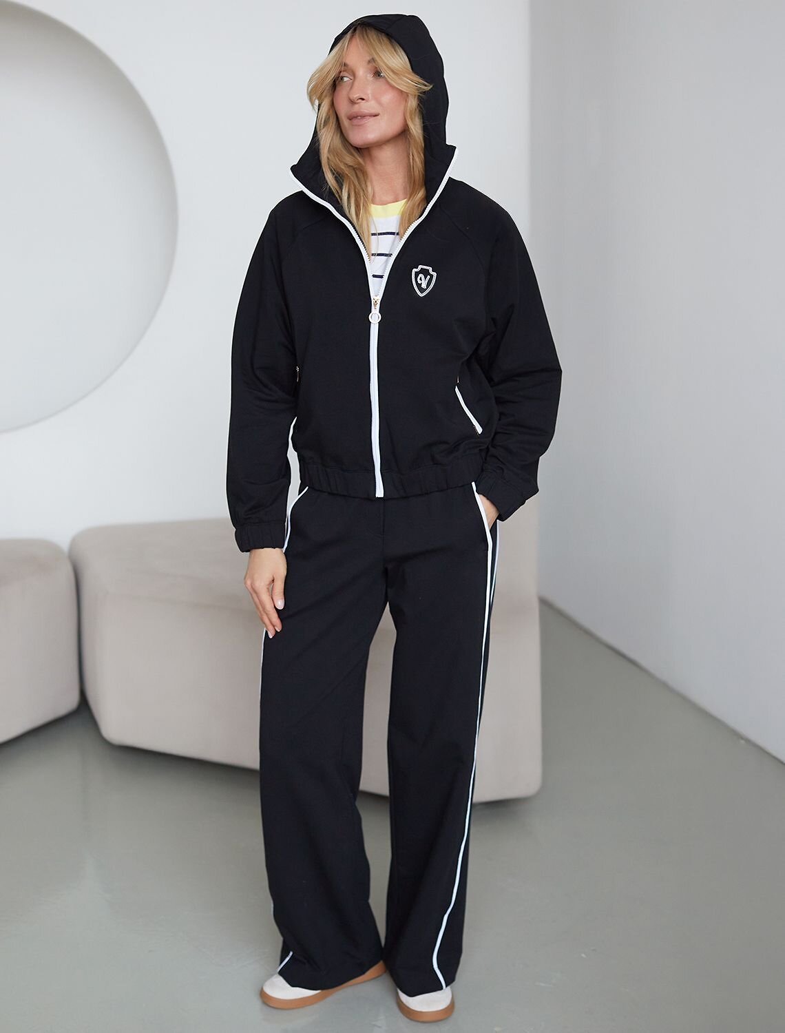 VILATTE Джемпер 587900 D49.165 черный