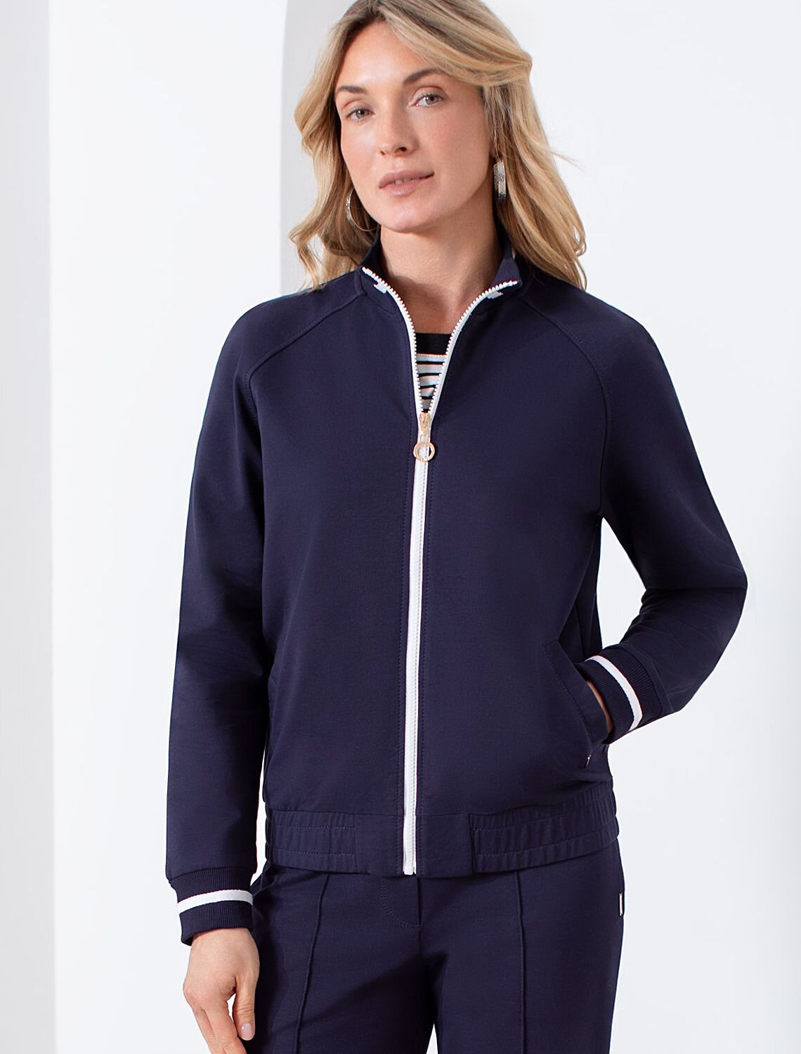 VILATTE Джемпер 587902 D49.171 т.синий