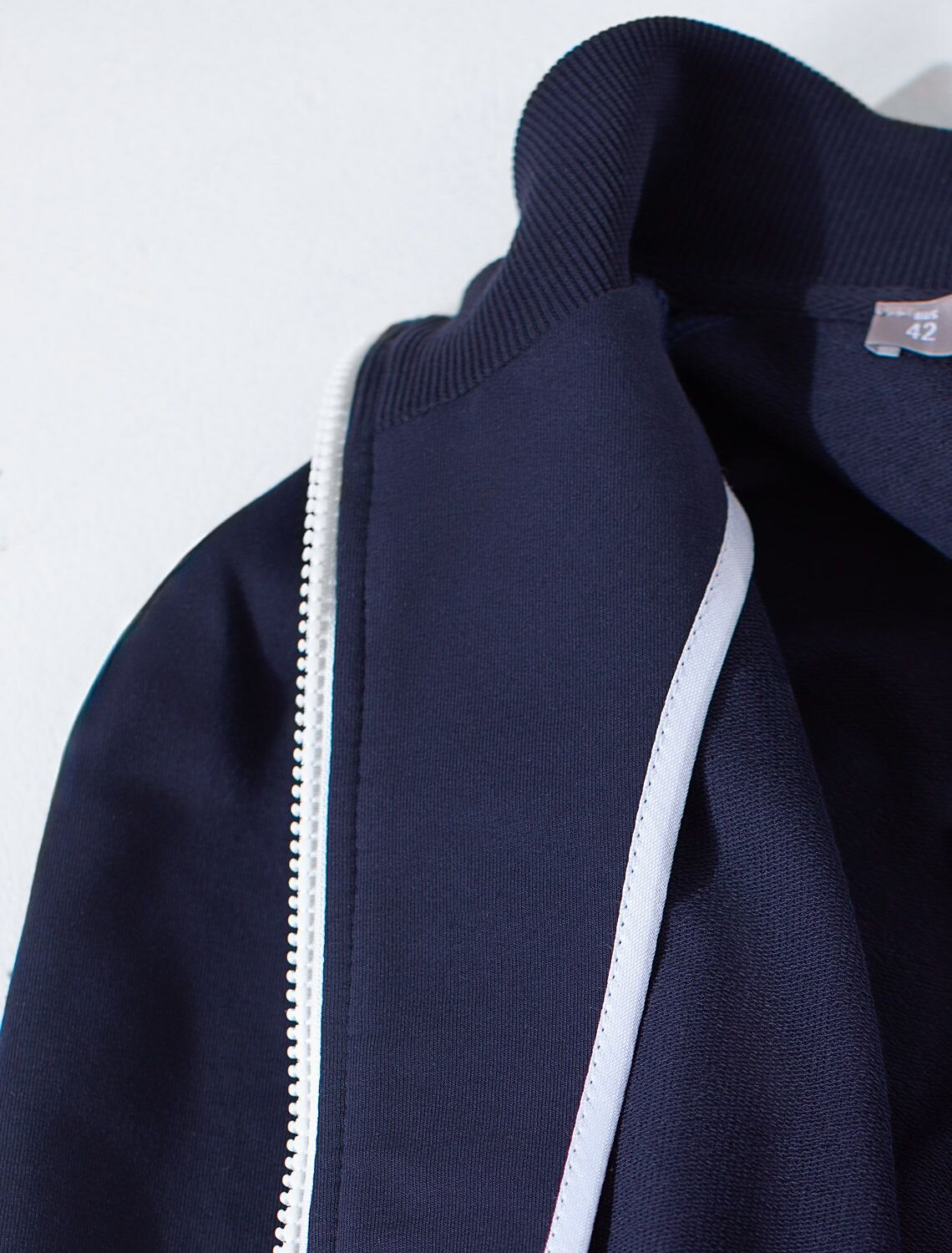 VILATTE Джемпер 587902 D49.171 т.синий