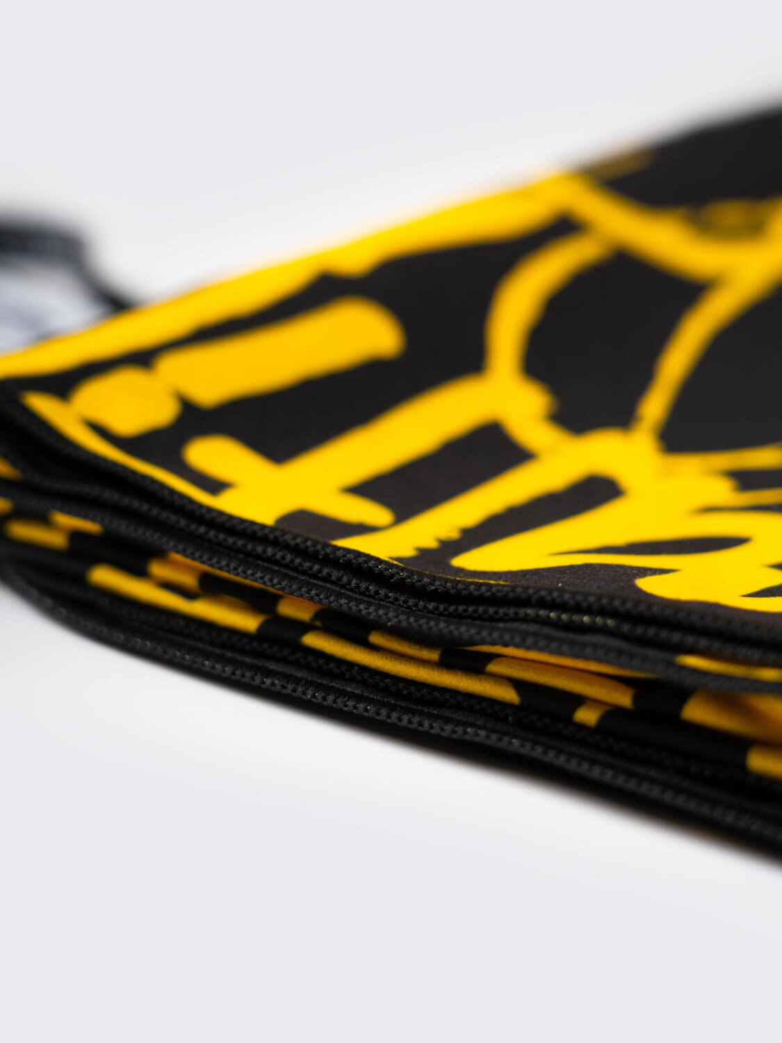 PLAYTODAY Полотенце 588057 12611407 черный,жёлтый