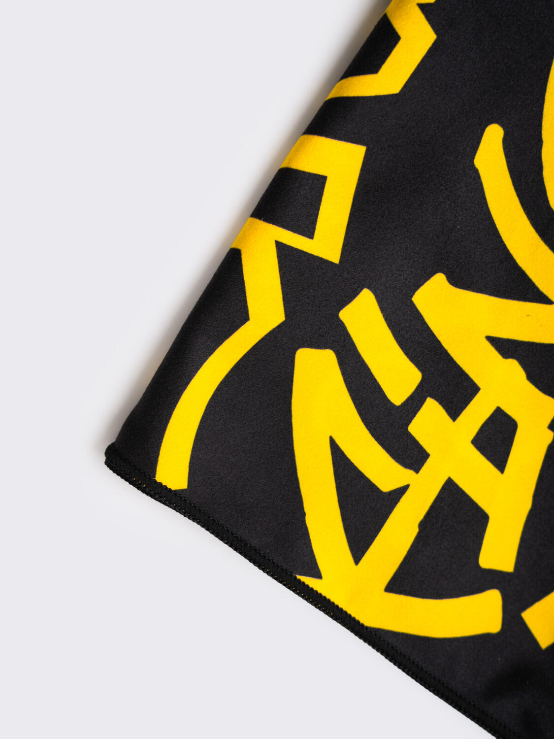 PLAYTODAY Полотенце 588057 12611407 черный,жёлтый