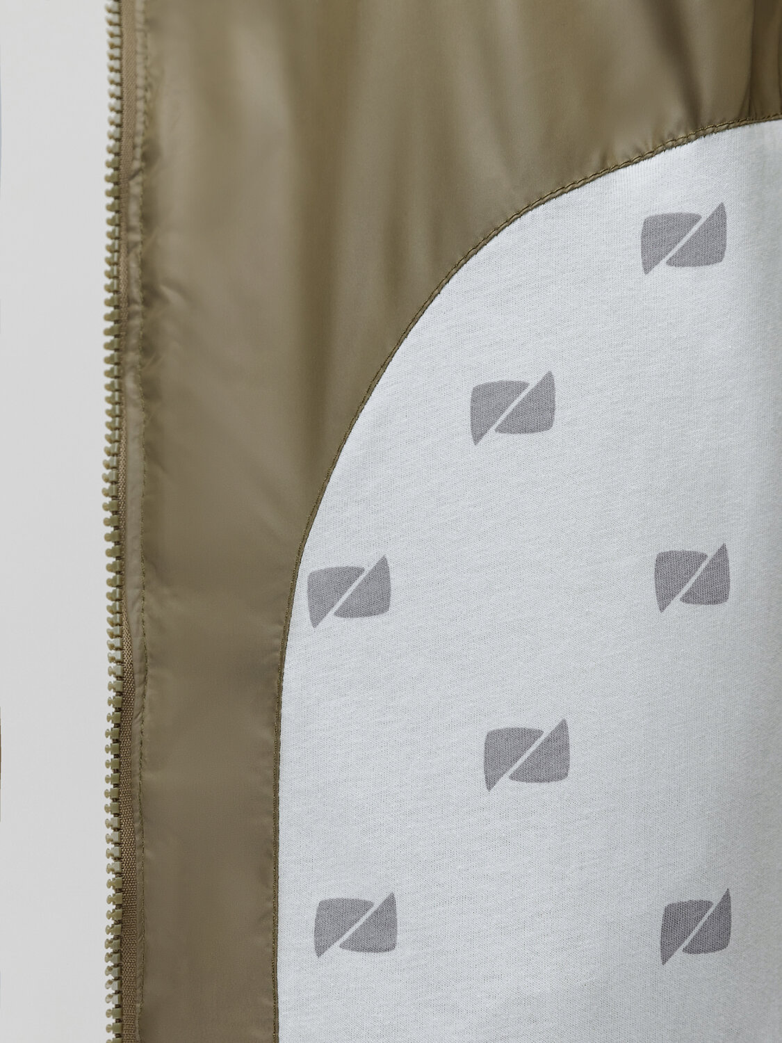 Bodo Жилет 588122 14-56МU темный хаки