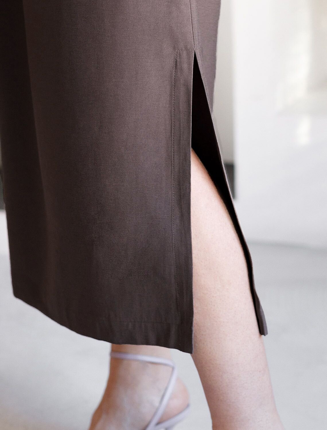 VILATTE Платье 588308 D22.293 кофейный