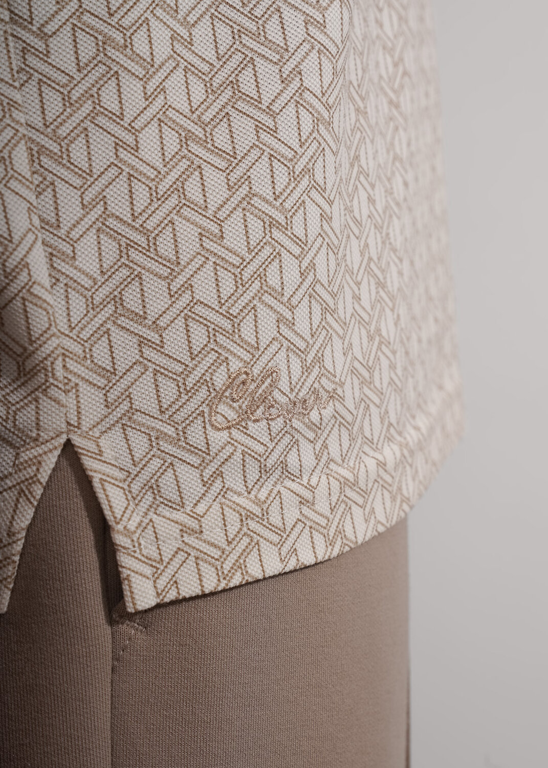 CLEVER Джемпер 588653 562490/10зн молочный/св.коричневый