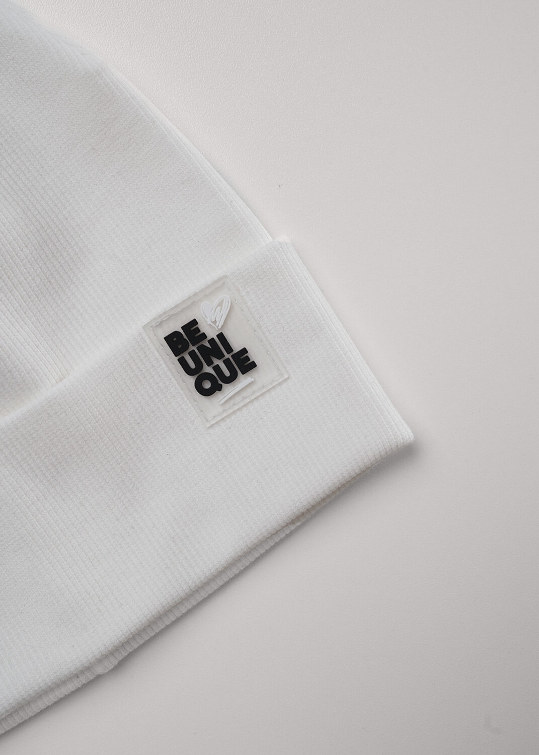 CLEVER Шапка 588751 566606ш молочный